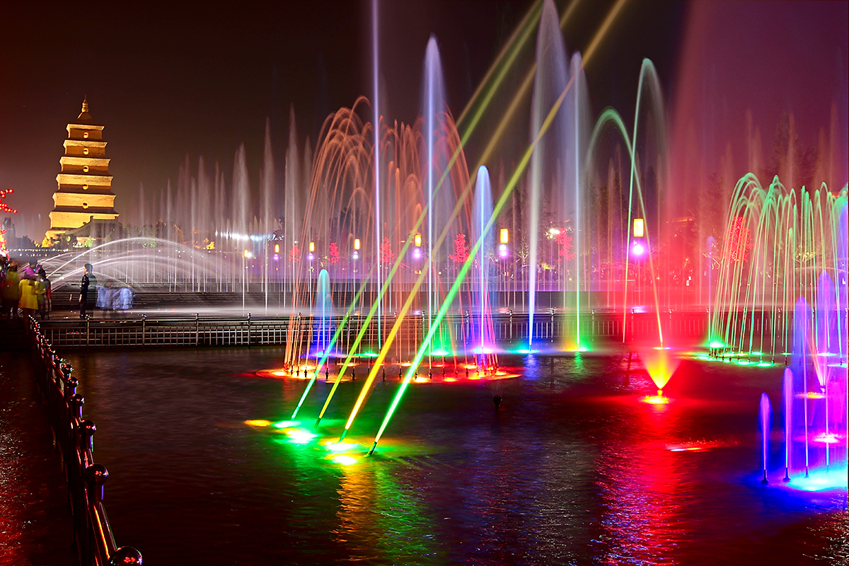 The Wild GoosePagoda Music Fountain in Xi’an China